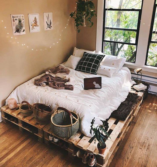 Giường pallet gỗ thông sấy 