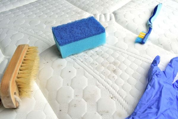 5 tuyệt chiêu tẩy vết mốc chăn ga gối đệm hiệu quả bất ngờ
